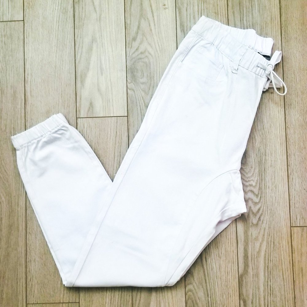 White Large Victorious Drop-Crotch Jean Joggers